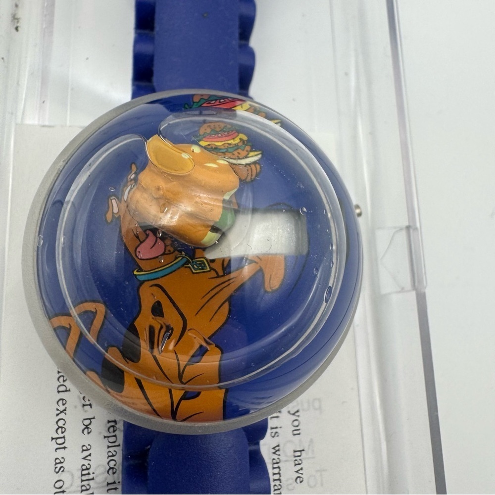 Scooby-Doo Warner Bros. Studio Store Promotional Kid's Watch Scooby w/ Hamburger - Picture 2 of 11